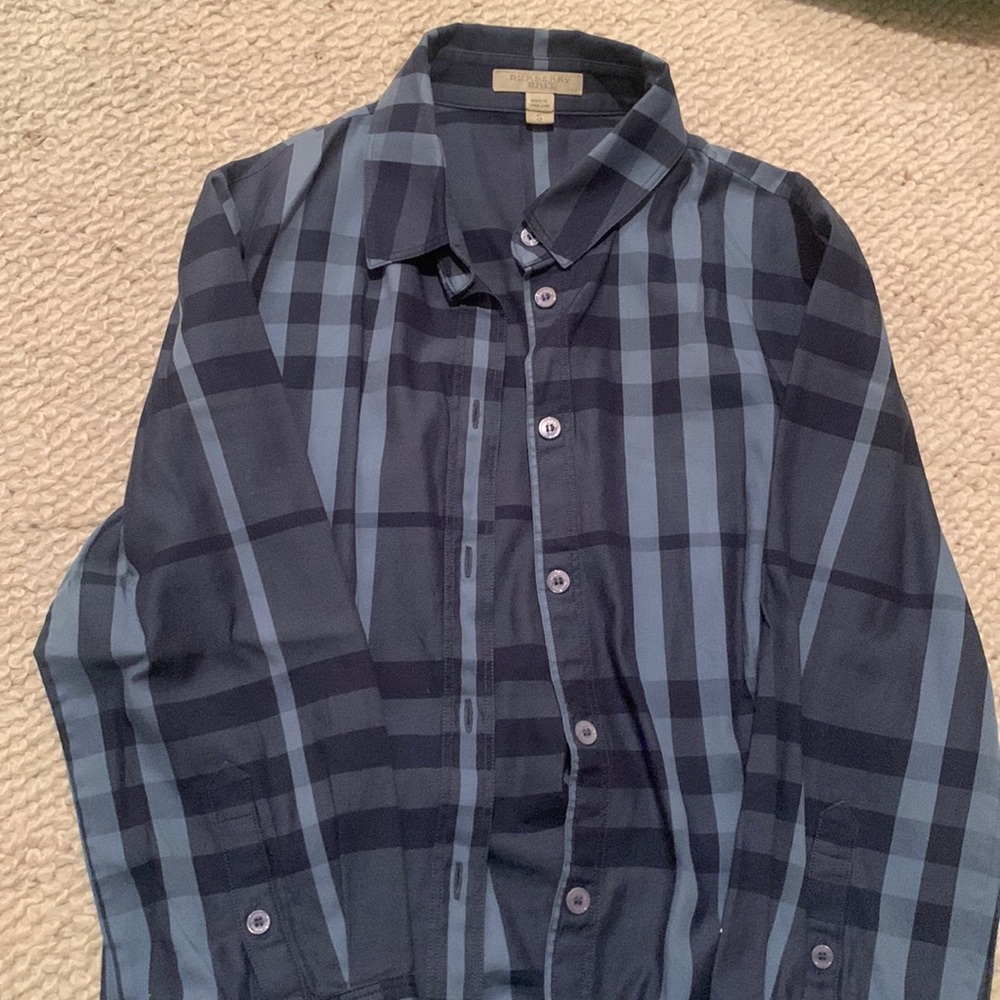 Burberry 3/4 sleeves size small